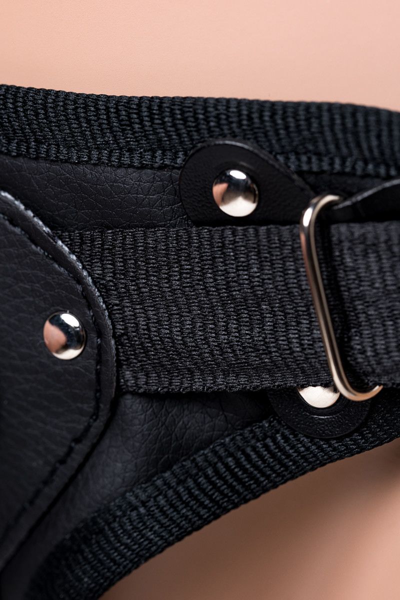 Телесный поясной страпон с вагинальной пробкой - 17 см. 6