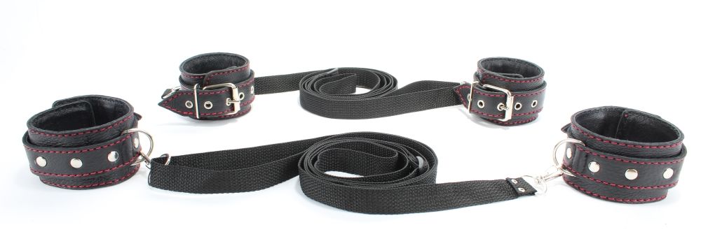 Черный бондажный набор с красной строчкой 1