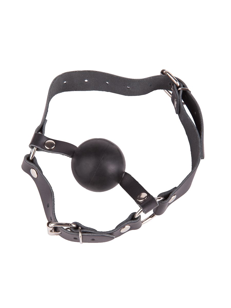 Чёрный кляп-шар на кожаных ремешках с пряжкой 2