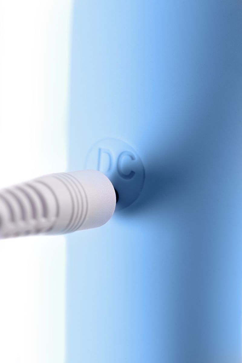 Голубой силиконовый вибратор с электростимуляцией TESLA G-POINT - 21 см. 13