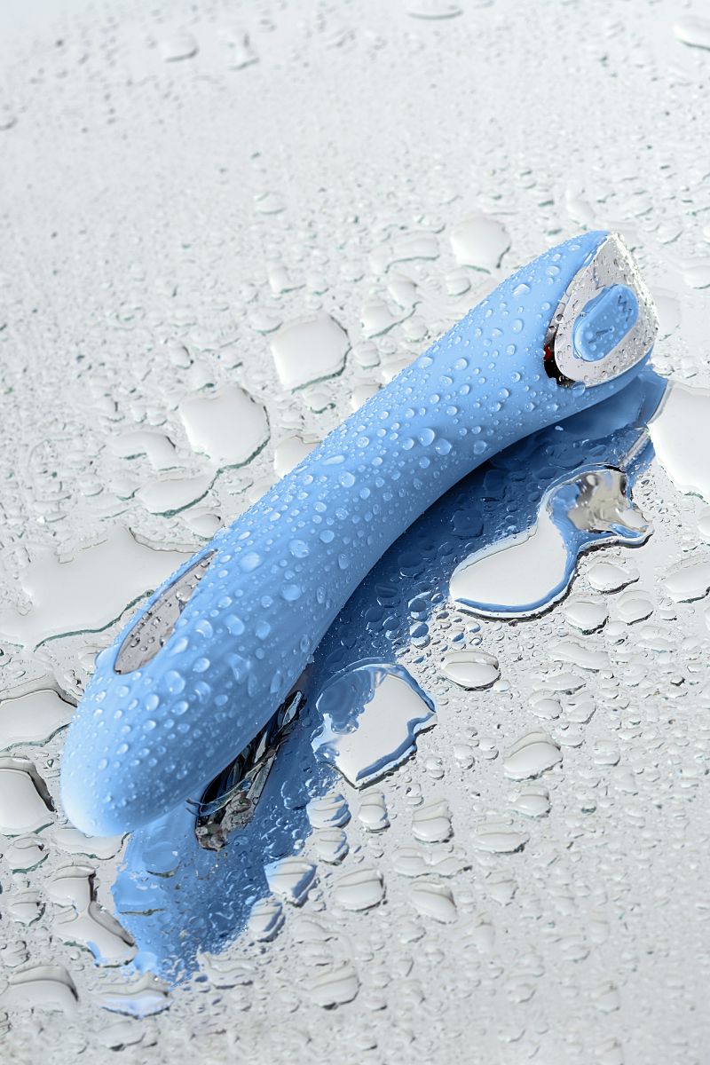 Голубой силиконовый вибратор с электростимуляцией TESLA G-POINT - 21 см. 14