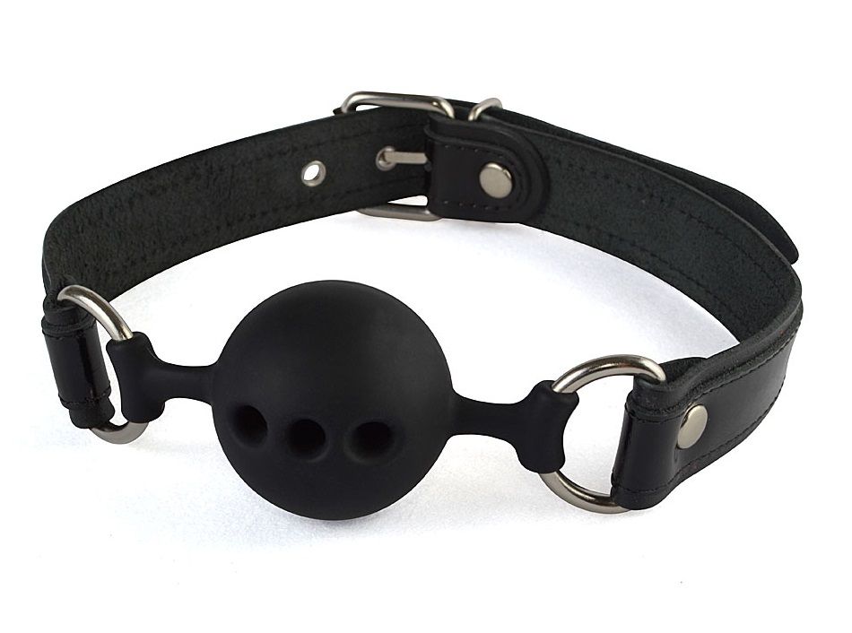 Силиконовый кляп-шар с ремешками из натуральной кожи черного цвета 1