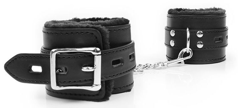 Черные оковы на металлических карабинах 1