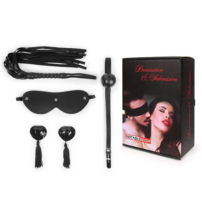 Эротический набор в черном цвете: маска, кляп, пэстисы, плётка 2