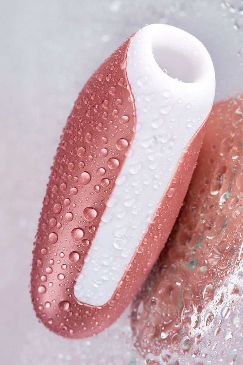 Бронзовый вакуумный массажер Love Breeze 14