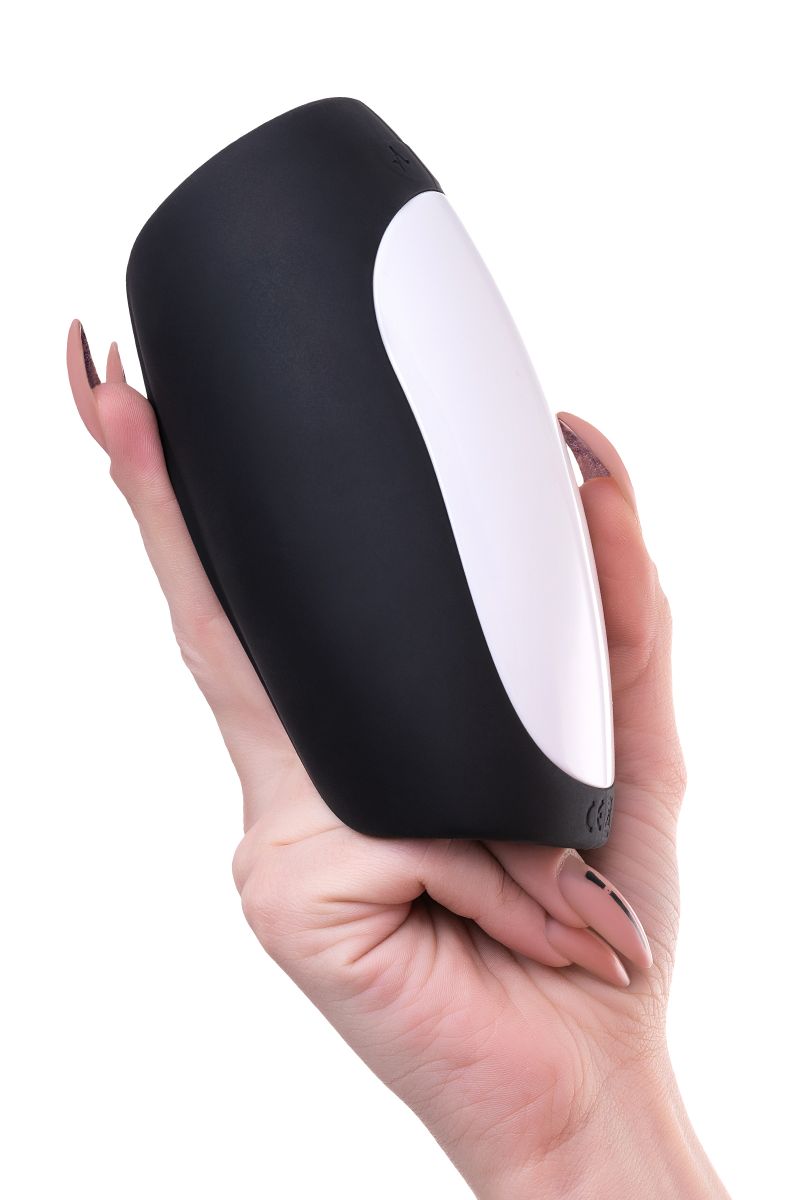 Черно-белый перезаряжаемый мастурбатор Erotist Hailstorm 7