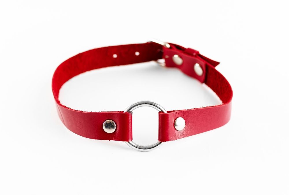 Красный чокер из натуральной кожи 4
