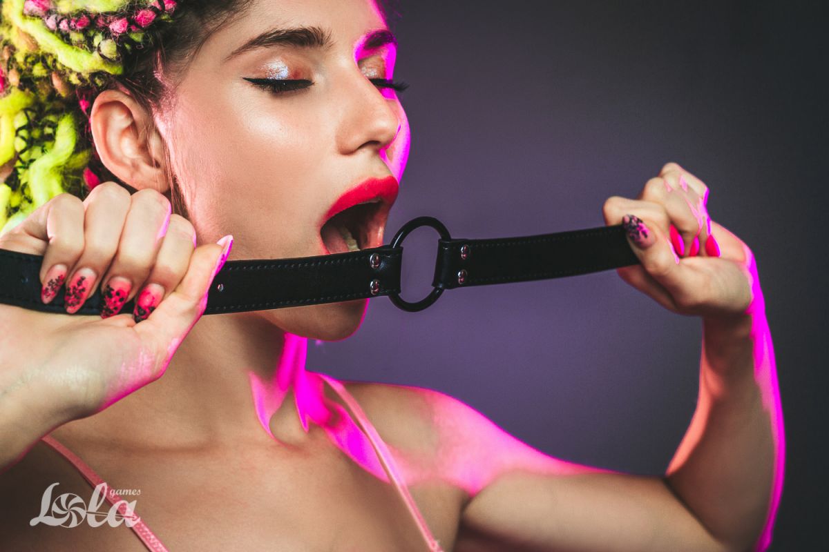 Черный кляп-кольцо Modesty 7