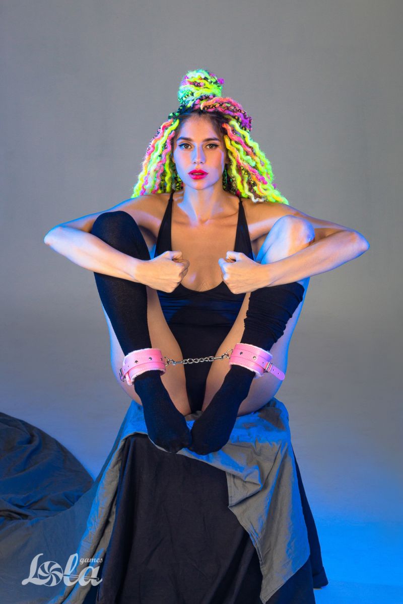 Розовые поножи Eternity 6