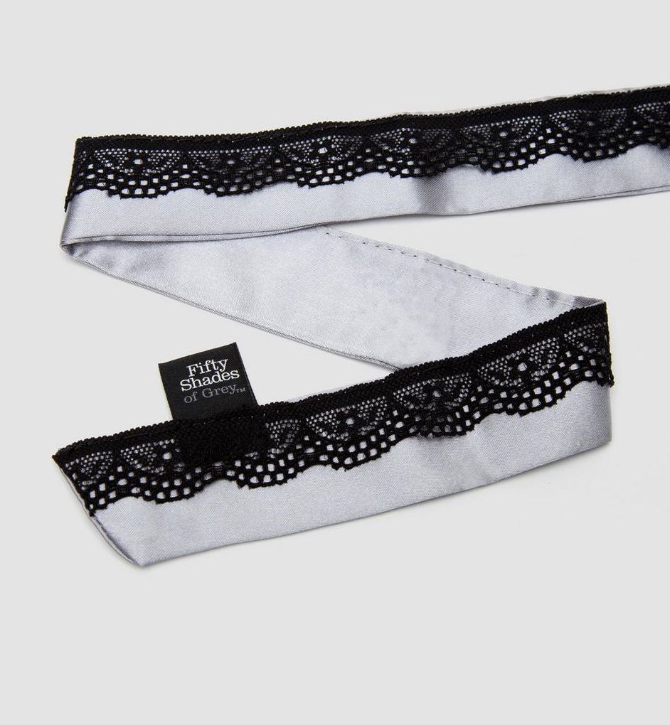 Атласный ошейник с зажимами для сосков Play Nice 4