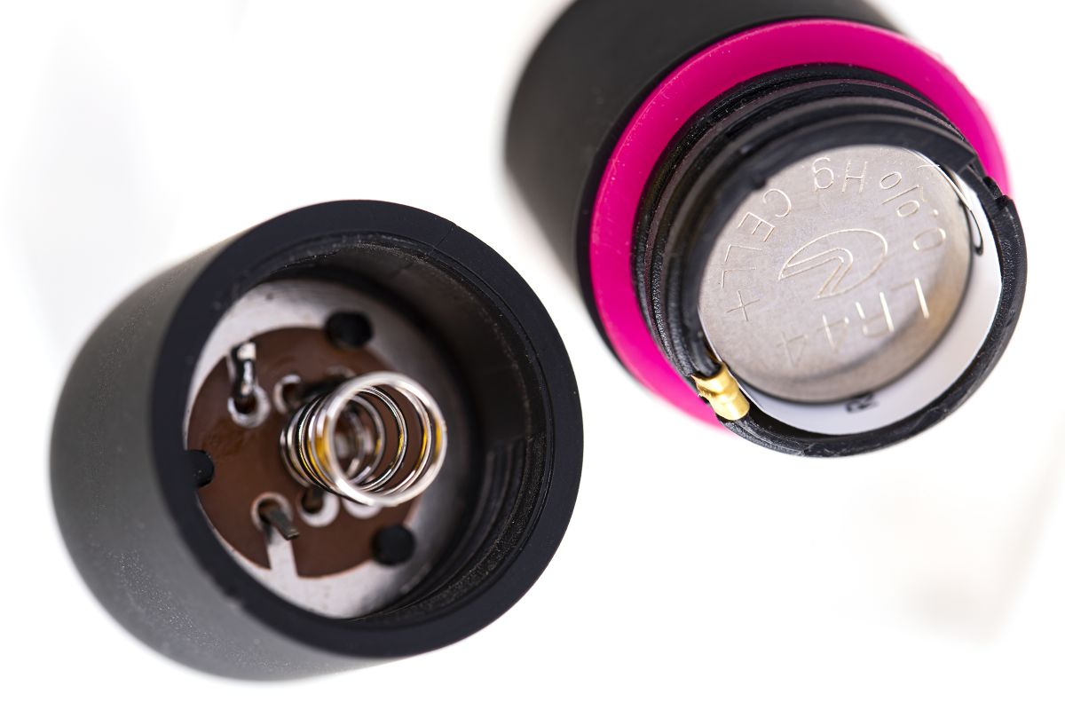 Черная вибропуля A-Toys Alli - 5,5 см. 4