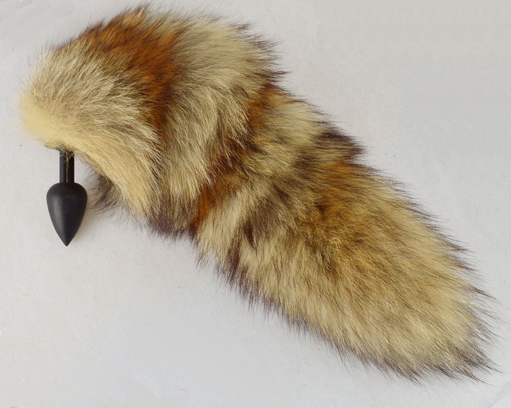 Черная анальная пробка с пушистым рыжим хвостиком 2