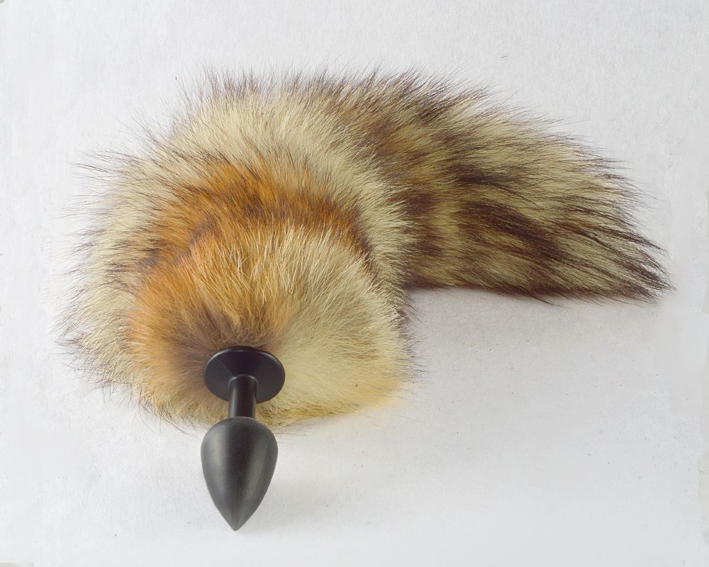 Черная анальная пробка с пушистым рыжим хвостиком 1