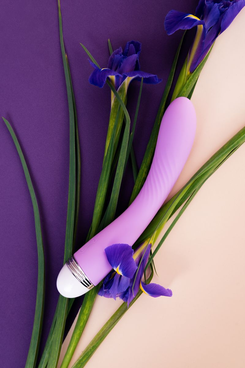 Фиолетовый вибратор Lantana - 22 см. 15