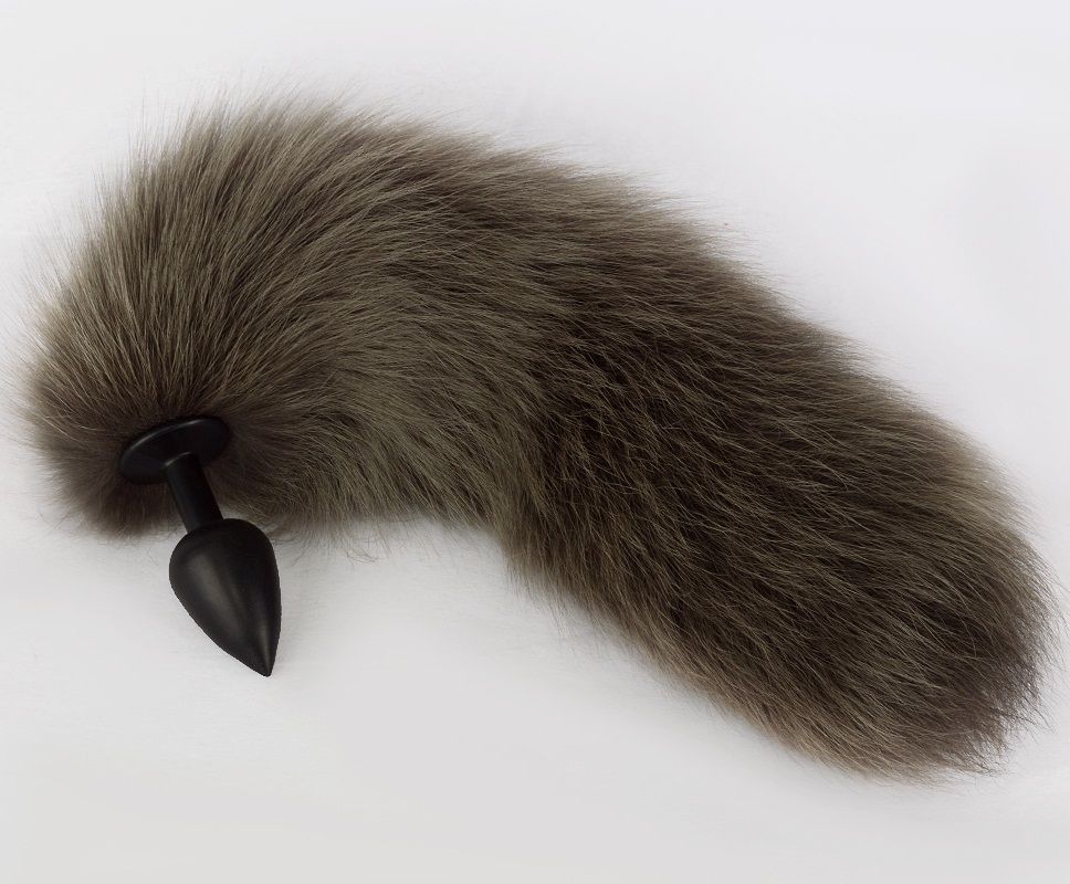 Черная анальная пробка с натуральным кофейным песцовым хвостиком 1