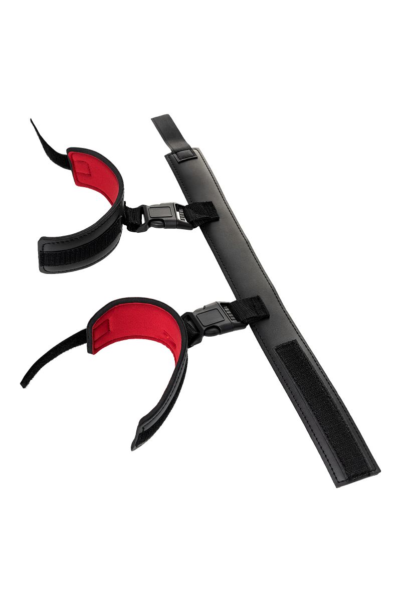 Черный ошейник с наручниками на липучках 5