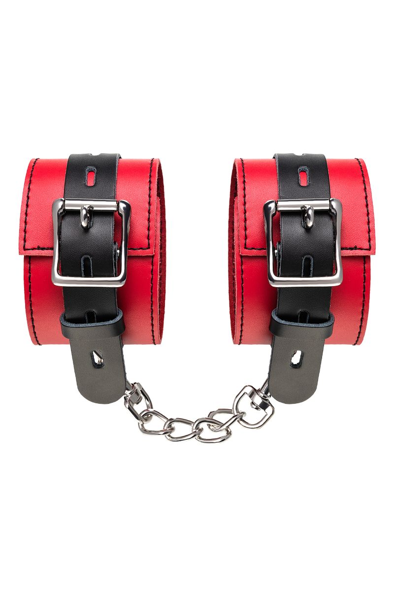 Красно-черные оковы на ноги из кожи 6