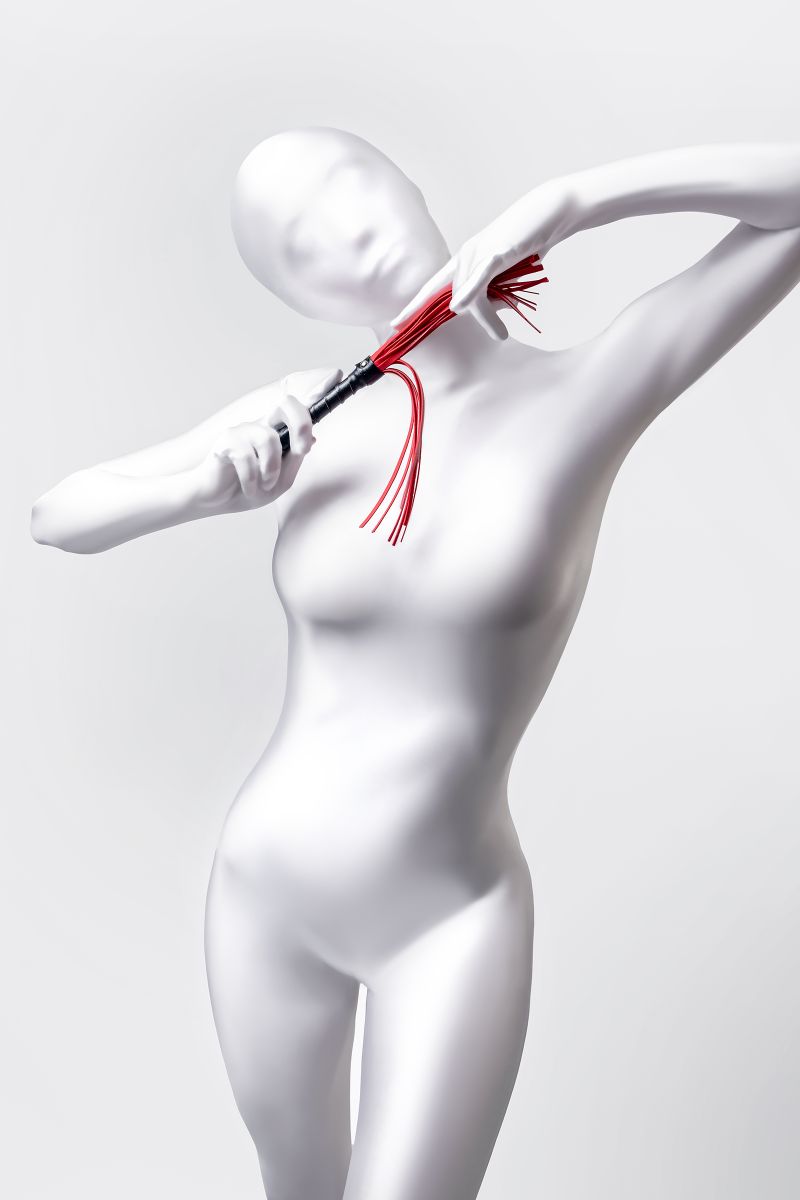 Красно-черный флоггер Anonymo - 28 см. 3