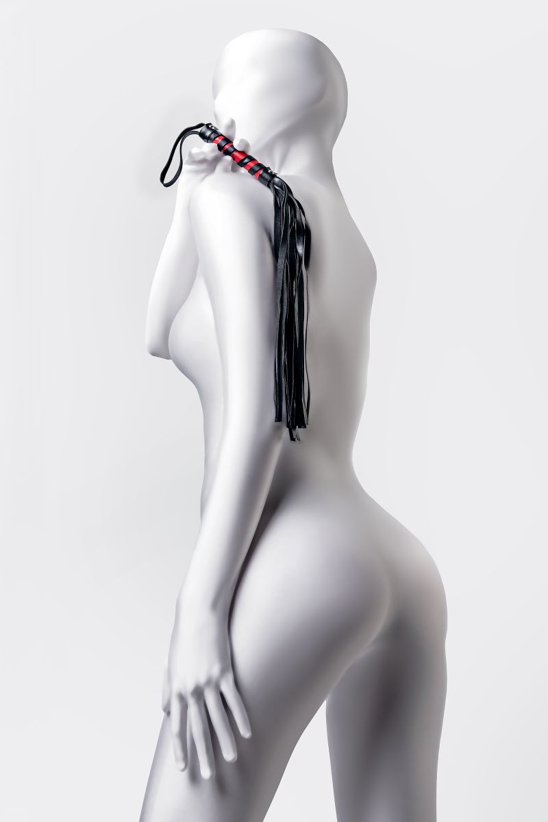 Черно-красный флоггер Anonymo - 45 см. 3