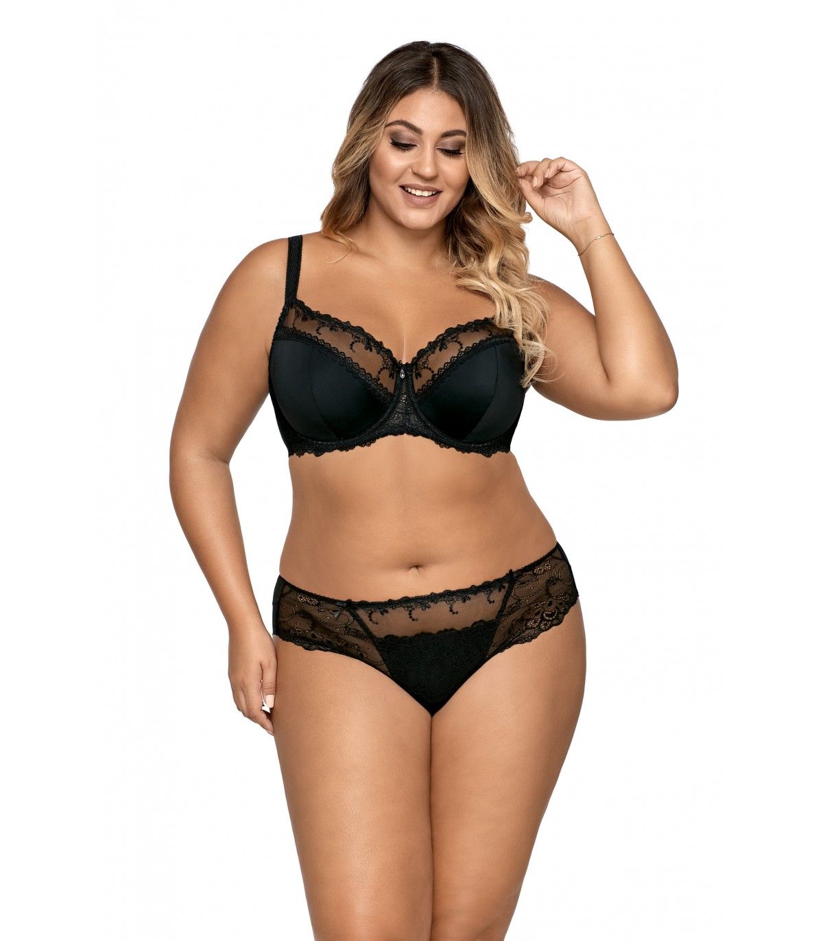 Трусы-слипы из эластичной ткани и кружева 2