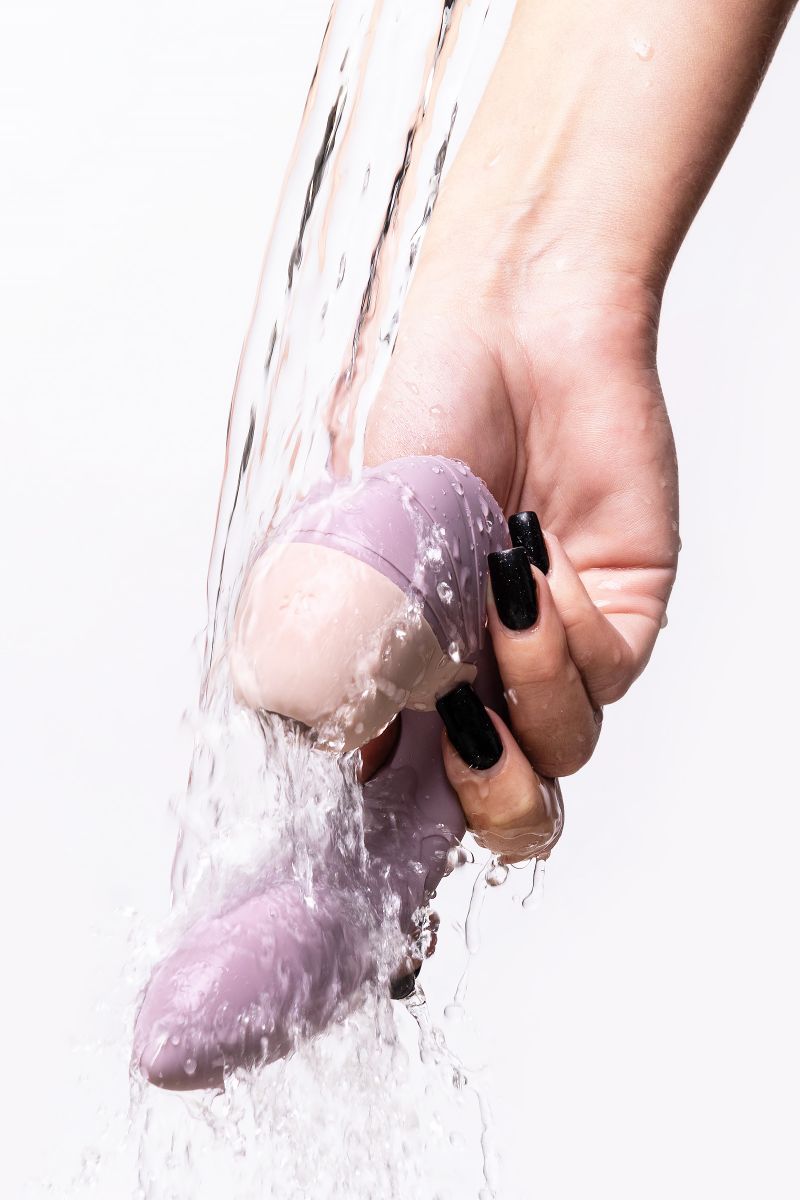 Сиреневый вибратор с вакуумным стимулятором Supernova - 16,9 см. 12