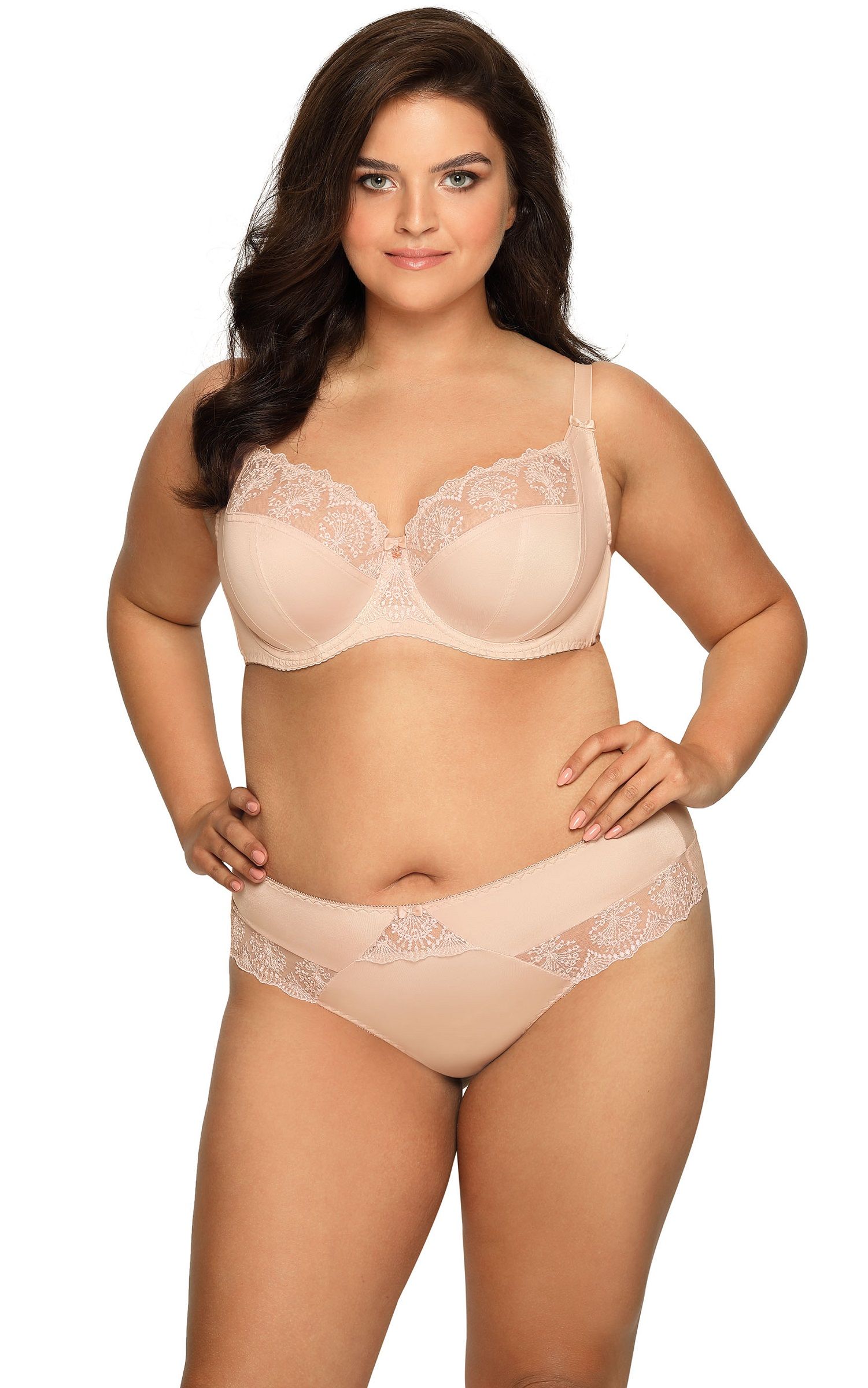 Бюстгальтер plus size на косточках с нежными кружевными элементами 4