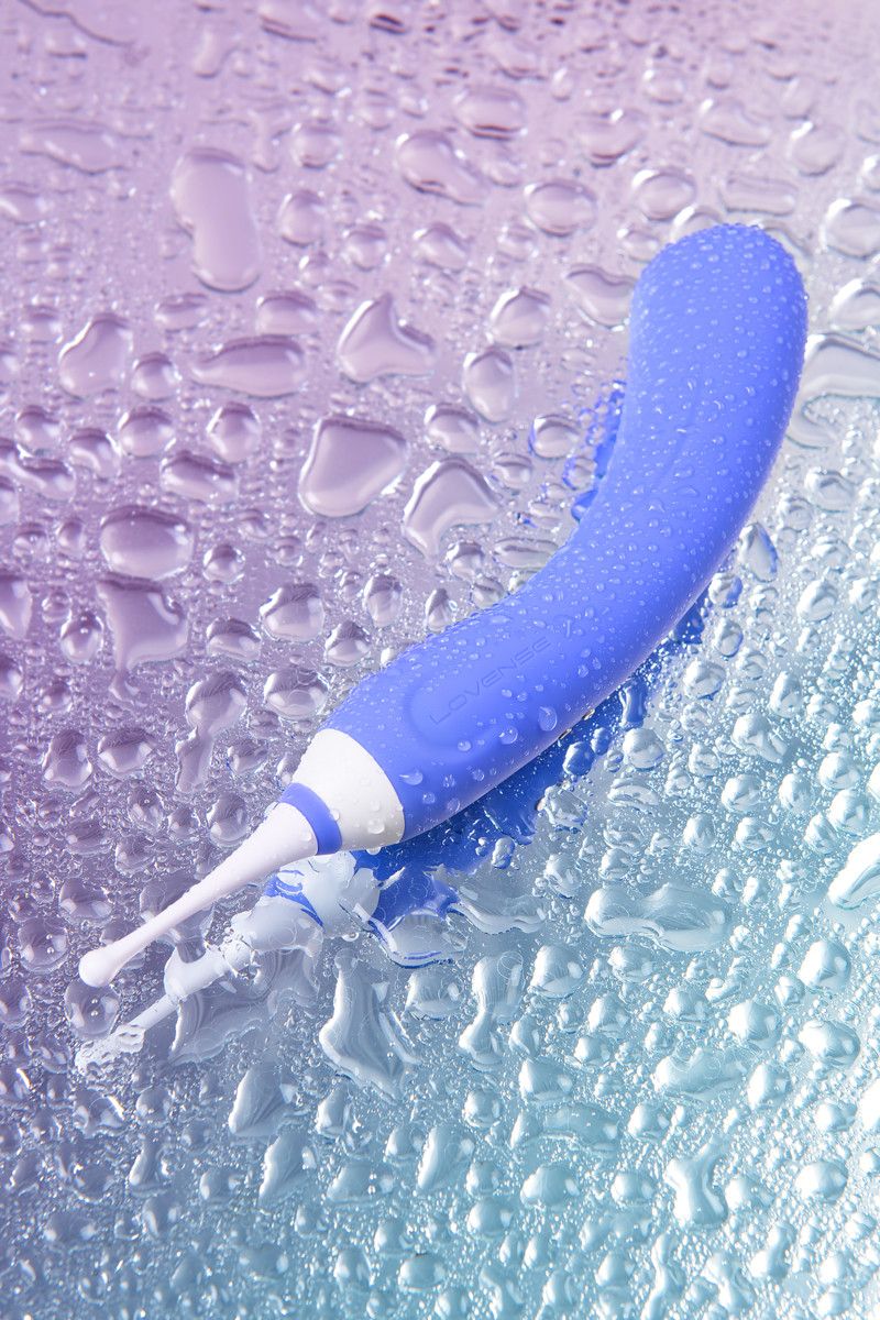 Сиреневый двусторонний вибромассажер Hyphy с клиторальным стимулятором - 21,6 см. 9