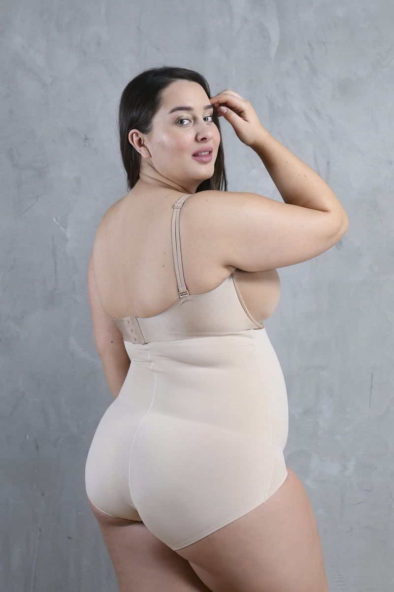 Высокие трусики с сильным утягивающим эффектом 4