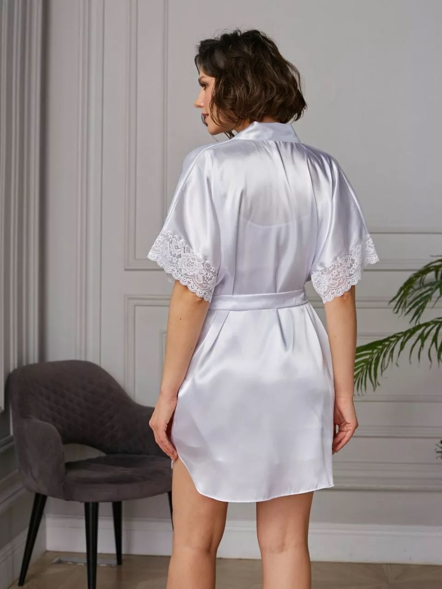 Обворожительный пеньюар с кружевом 12