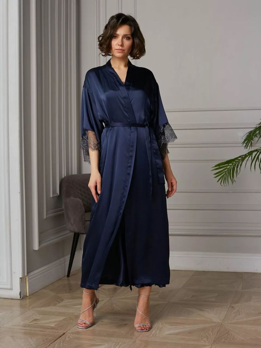 Длинный халат на поясе из искусственного шелка 8