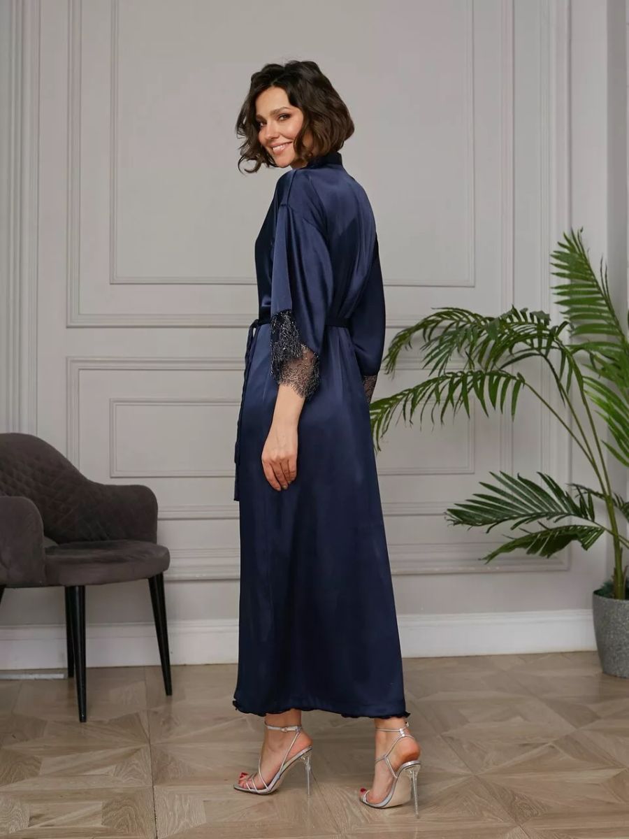 Длинный халат на поясе из искусственного шелка 9