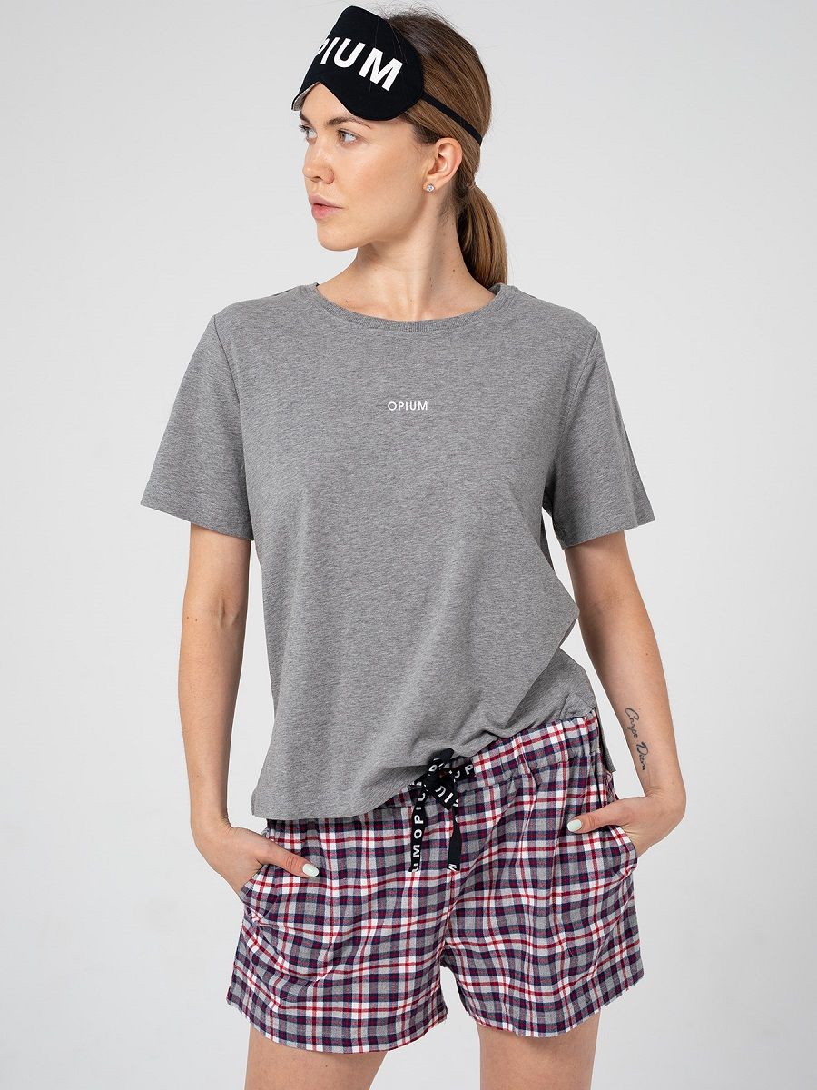 Уютный пижамный комплект с маской 1