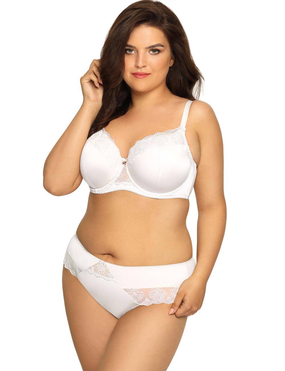 Бюстгальтер plus size с эффектной вышивкой на чашках 6