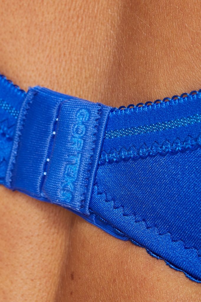 Бюстгальтер Pamela с мягкими сетчатыми чашками с вышивкой 10