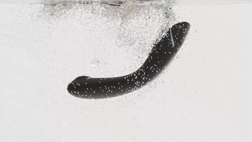 Темно-серый стимулятор G-точки Womanizer OG c технологией Pleasure Air и вибрацией - 17,7 см. 4