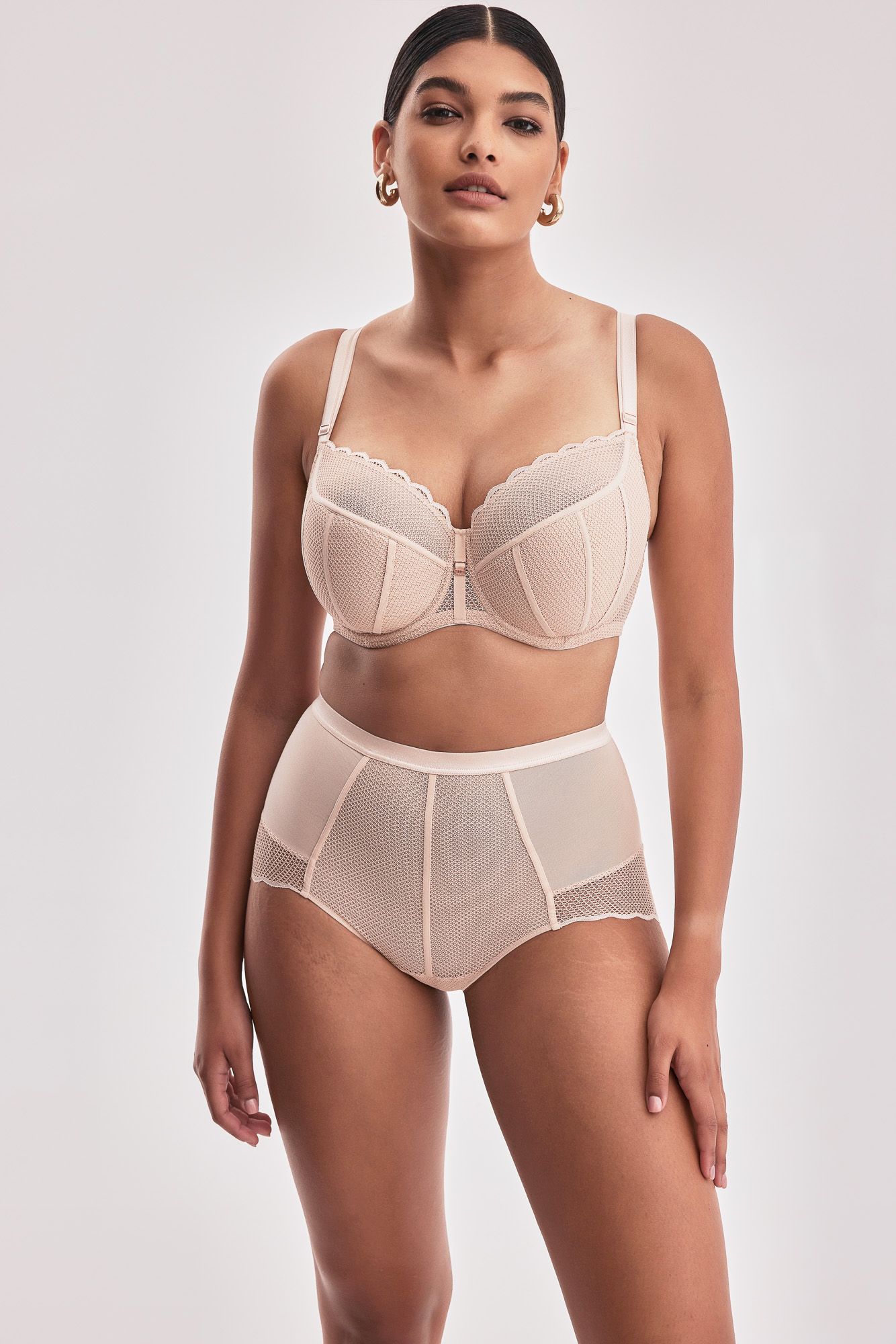 Телесный бюстгальтер Chita с чашкой на поролоне 2