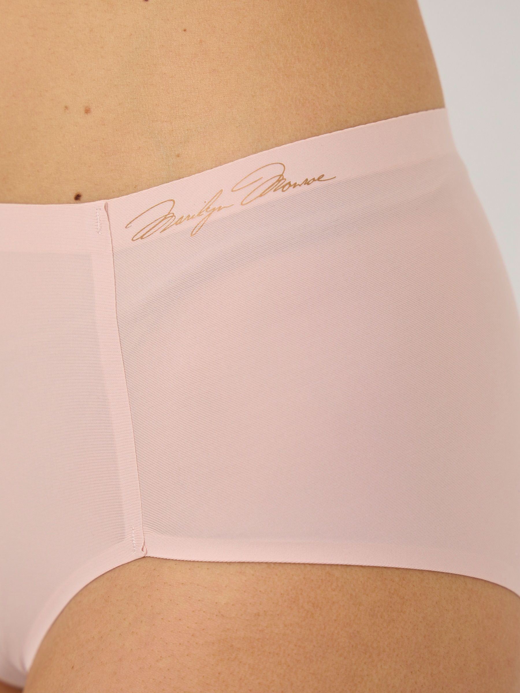 Гладкие бесшовные высокие трусики 12