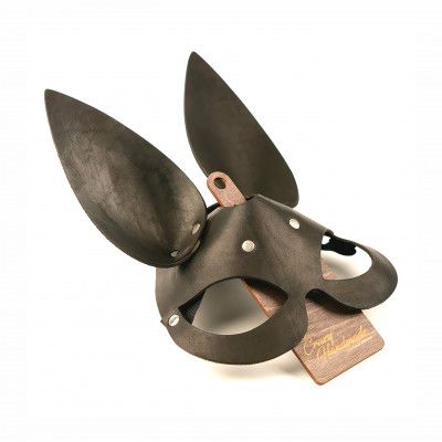 Черная гладкая маска "Зайка" с длинными ушками 2