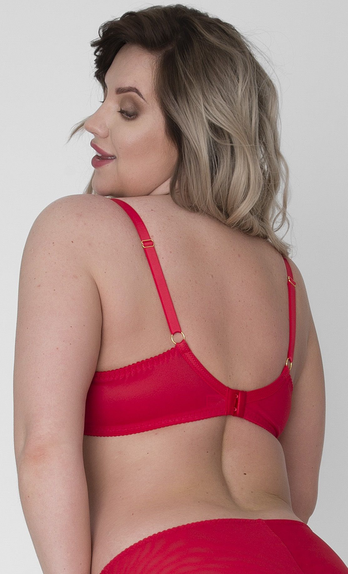 Красный бюстгальтер с мягкой чашкой из кружева с «ресничками» 3