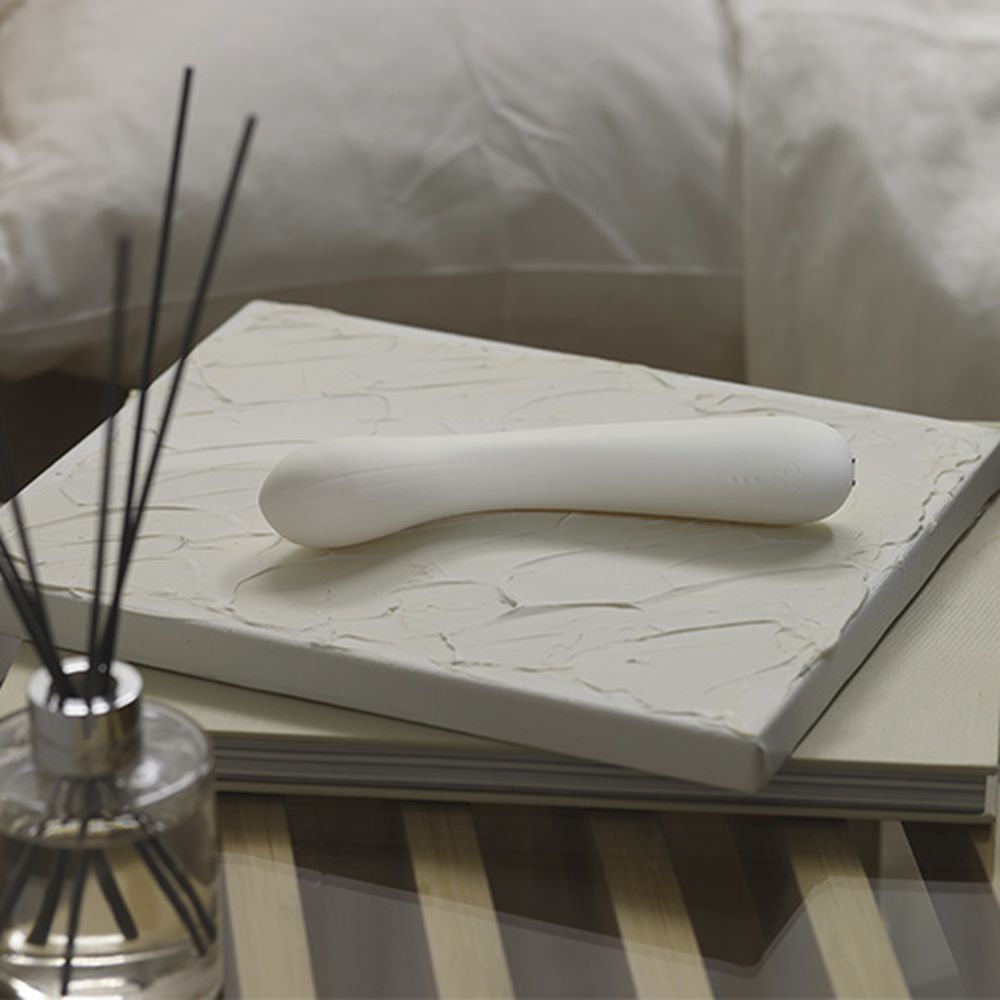 Белый вибратор Iroha Mai Tsuru - 17,4 см. 2