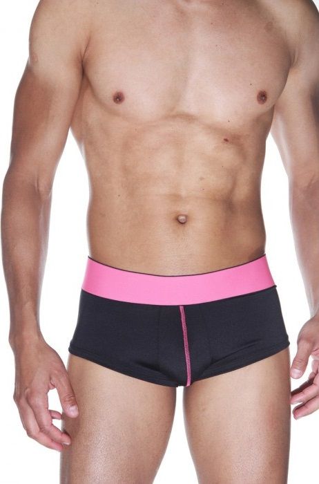 Черные трусы-хипсы на широком розовом поясе 1
