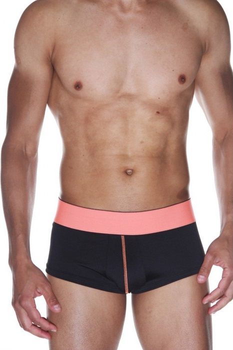 Черные трусы-хипсы на персиковом поясе 1