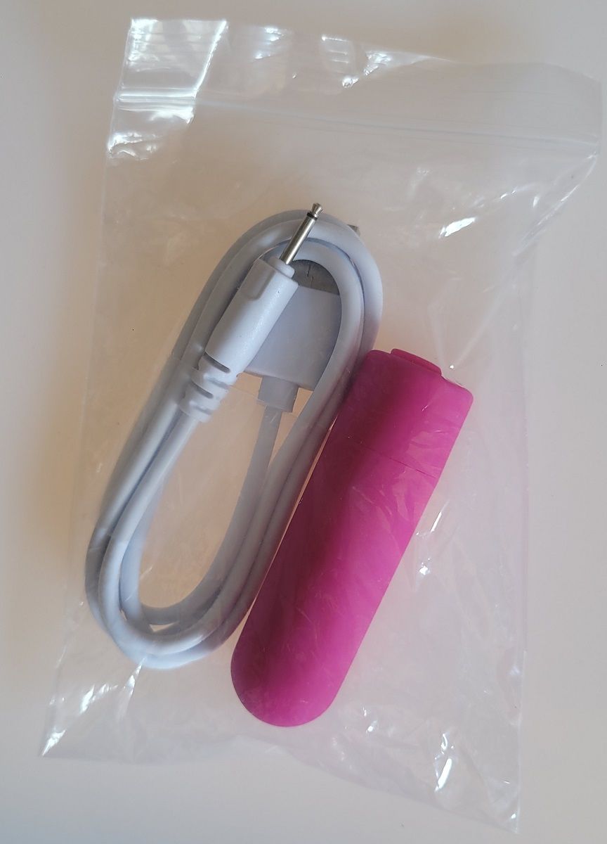 Розовая перезаряжаемая вибропуля KokoVibe 3