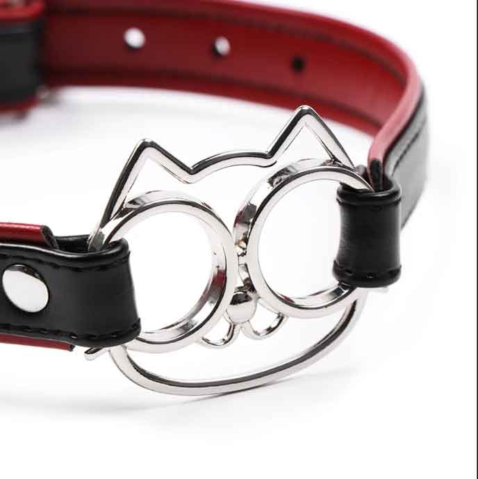 Черно-красный ошейник с мордочкой кошечки 3