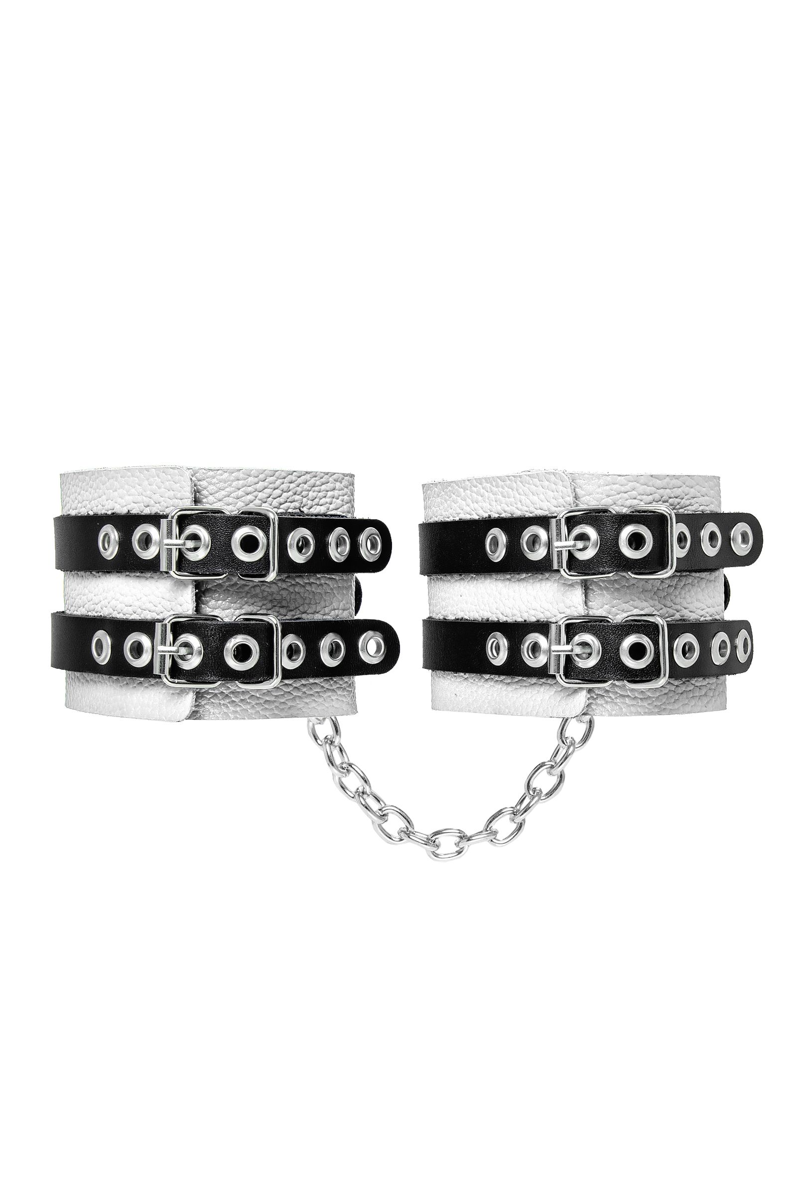 Бело-черные оковы с двумя ремешками и люверсами 3