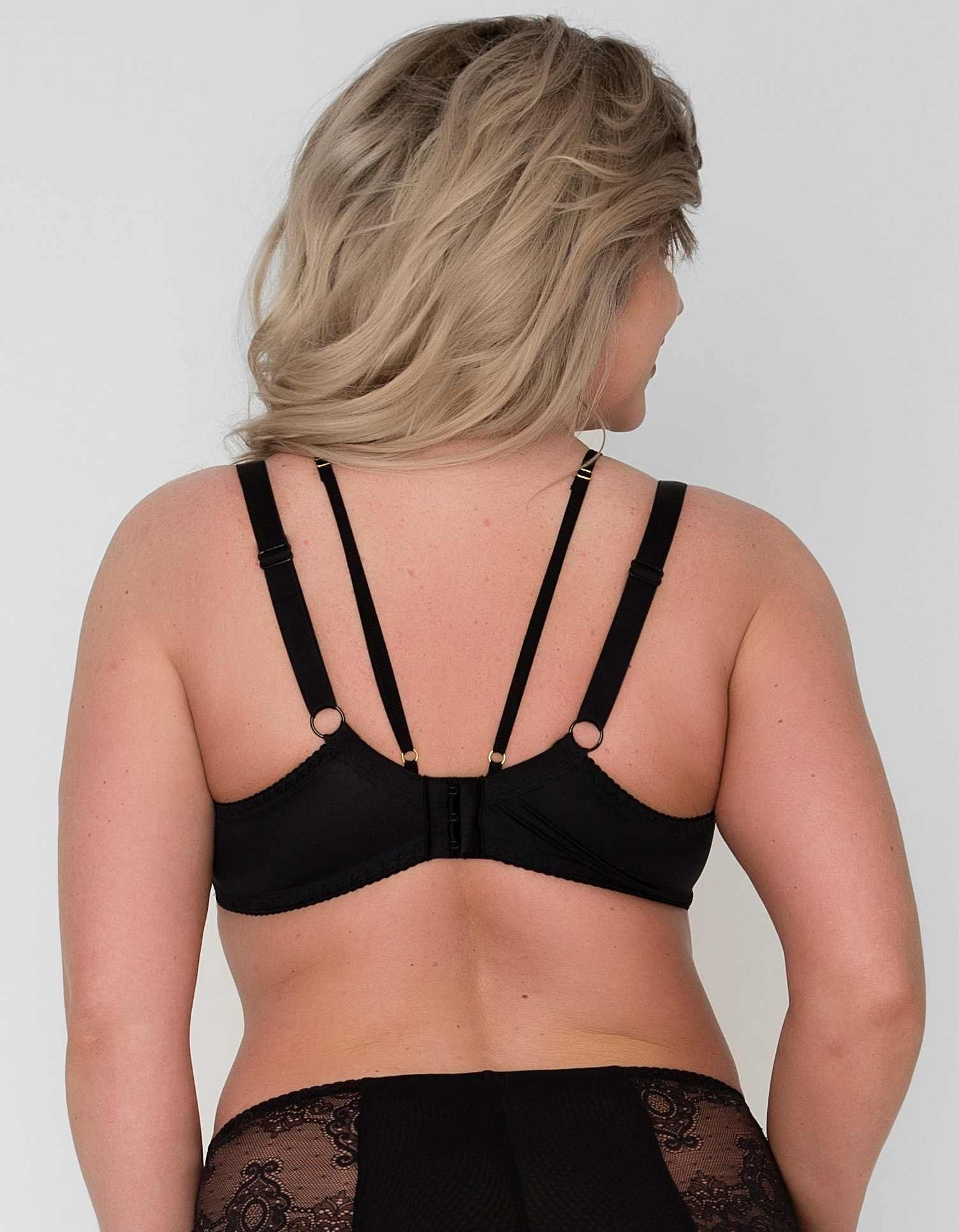 Бюстгальтер-топ с мягкими чашками и кружевом 6