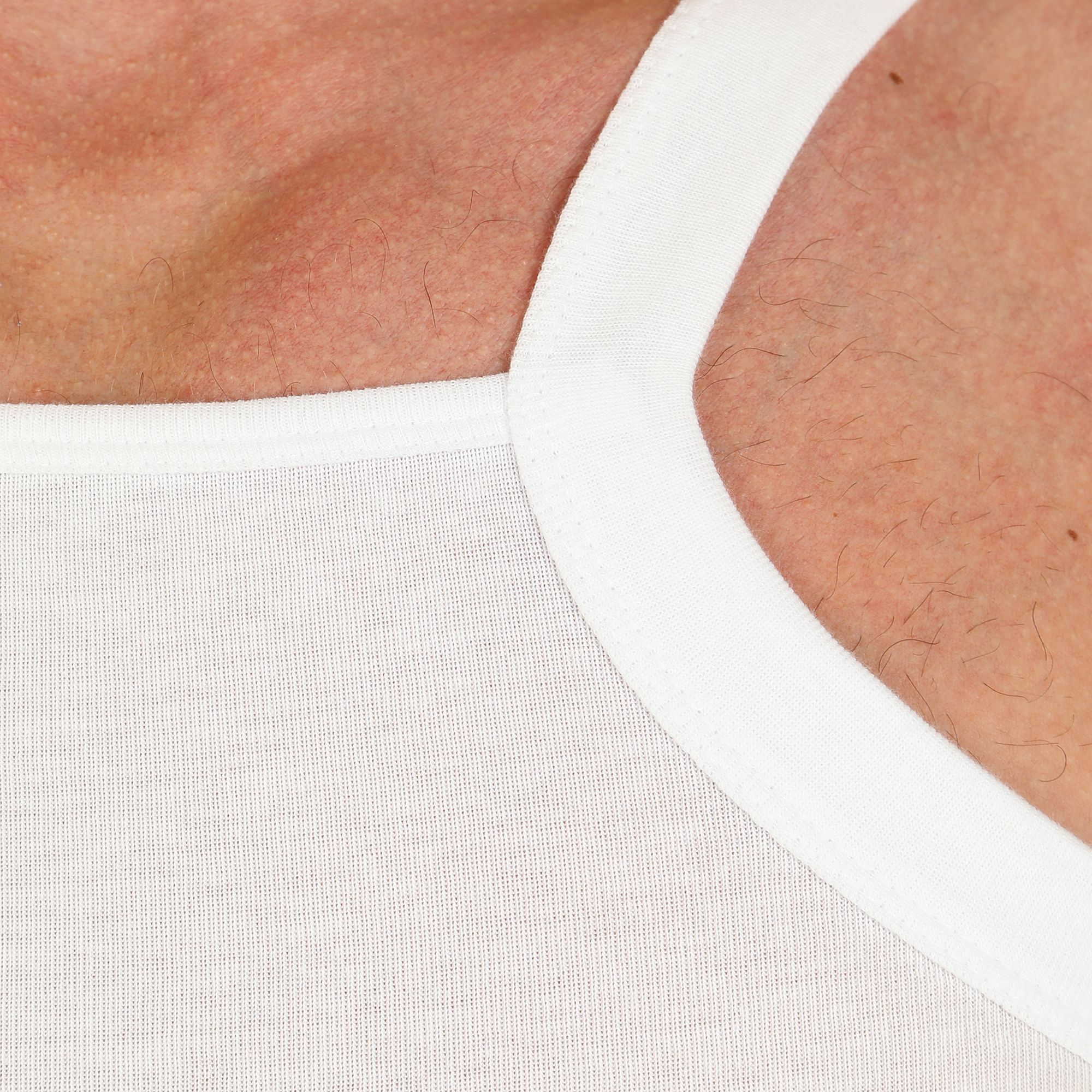 Мужская майка на узких бретелях 6