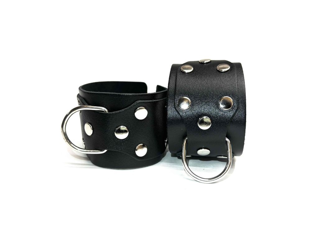 Черные кожаные наручники Sex Game 8