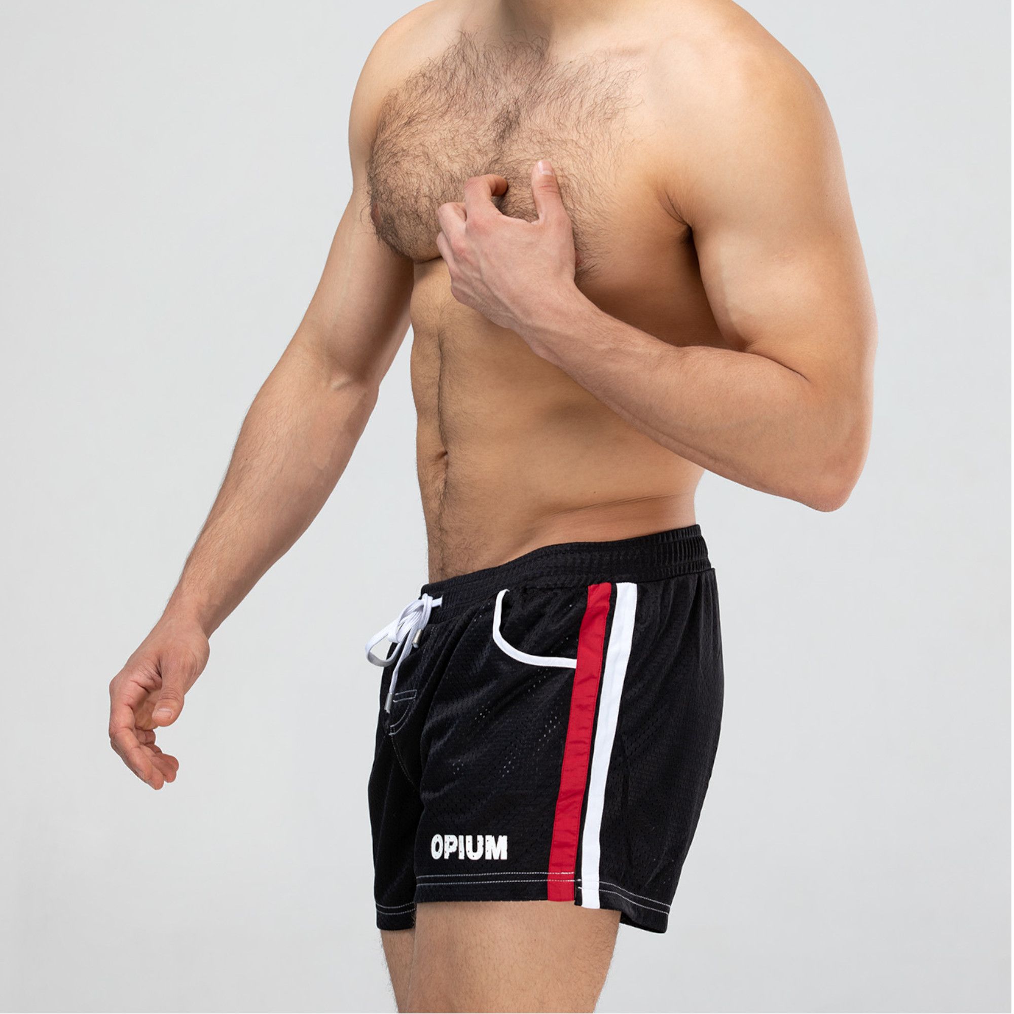 Мужские короткие шорты из быстросохнущего перфорированного материала 9