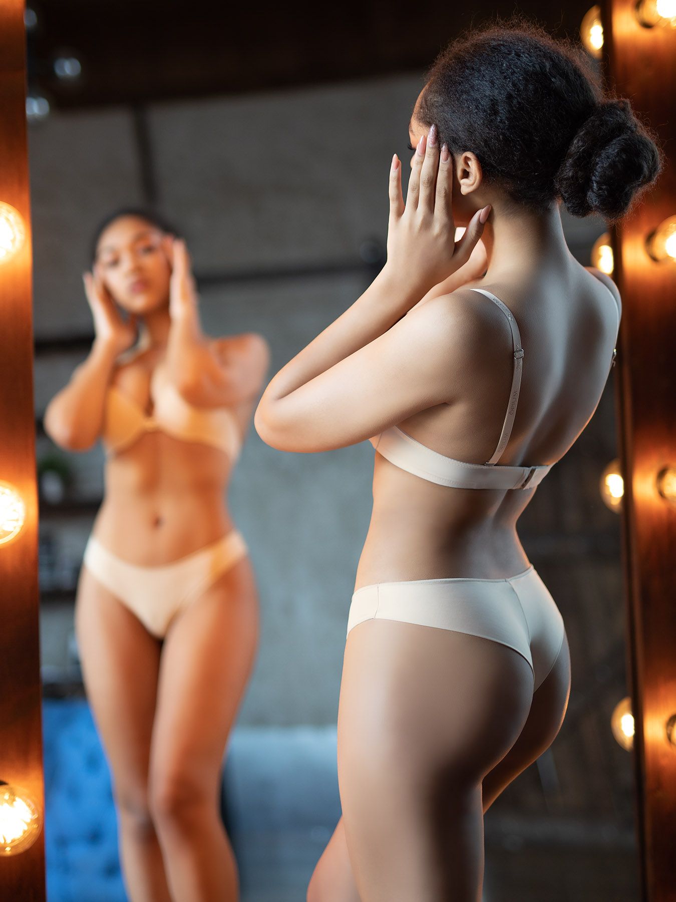 Базовые женские трусики-бразилиана 2